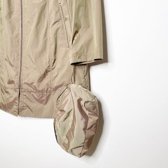 COLE HAAN Water-Resistant Packable Hooded Anorak  - Picture 4 of 9